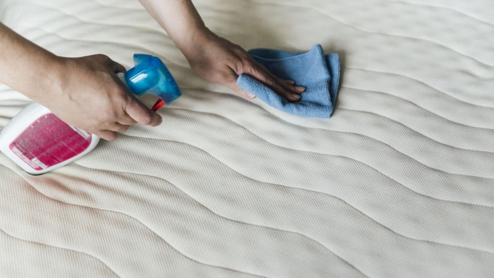 Consejos para limpiar las manchas del colchón